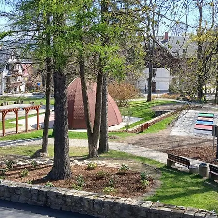 Mickiewicza 1 - Twoja Baza W Sercu Karkonoszy Apartamento